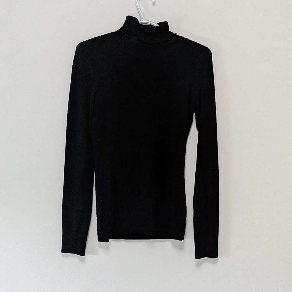 Rickis Black Turtleneck – Ribbed Neck & Sleeve Detail